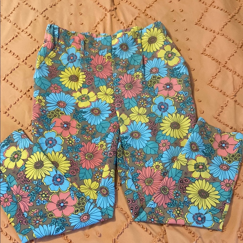Yellow and Blue Floral Ankle Cropped Pants